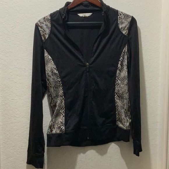 Boston Proper Jogging Suit Black snakeskin accent - Medium (US Size 8-10) - Picture 3 of 13